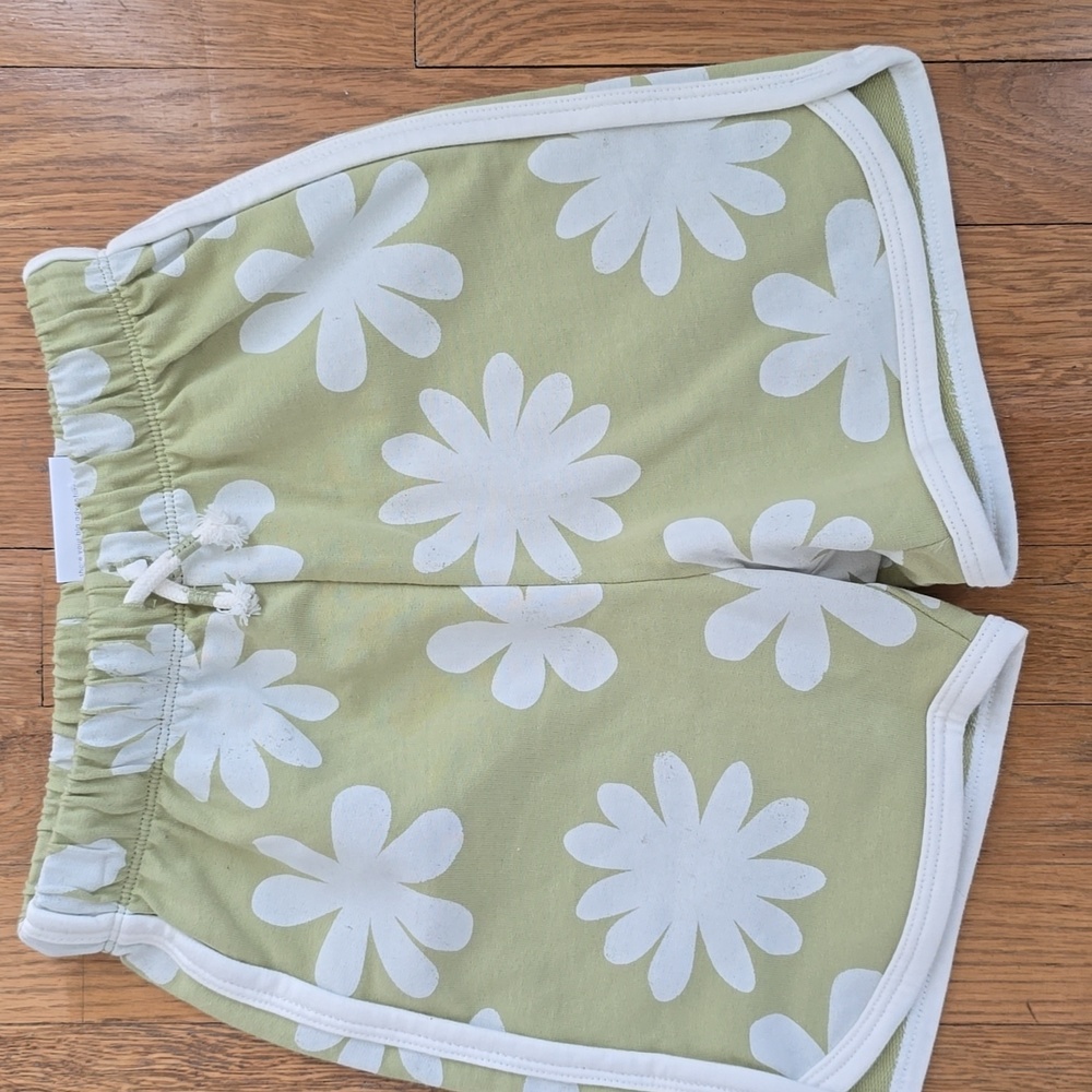 LITTLE CO. GIRLS GREEN & WHITE FLORAL SHORTS SIZE 7
